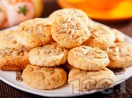Рецепта Овесени бисквити със слънчогледови семки и кокосови стърготини